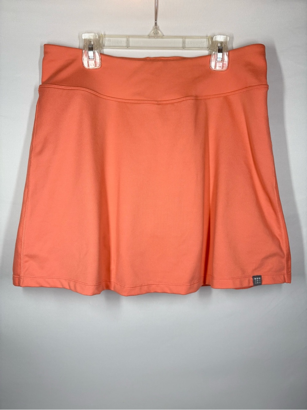 Like New Title Nine Dream Skort Skirt in Coral. Medium